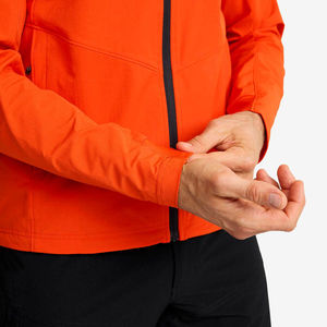 Veste Softshell Unisexe Personnalisée Respirante Coupe-Vent Imperméable à Fermeture Éclair avec Doublure en Polaire Col à Capuche Logo Avant - Product Image 6