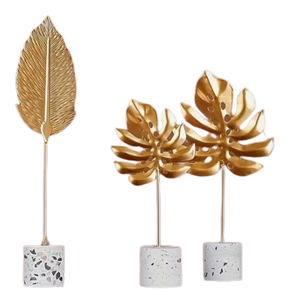 Base en métal feuille d'or décoration de table faite à la main pour mariage noël anniversaires objets de table personnalisés - Product Image 5