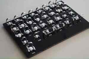 Juego de 31 Piezas de Pinzas de Goma para Dientes de Acero Inoxidable con Bandeja Negra e Instrumentos Dentales - Product Image 3