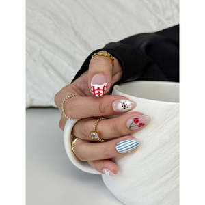 Cherry Picnic Press on Nail Art Chic y divertido - Product Image 4