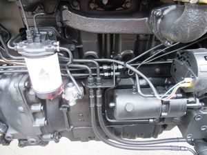 Massey Ferguson 265 4x4 390 Machines agricoles / Tracteur agricole d'occasion MF390 de 85 ch disponible - Product Image 6