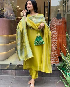 Kashmiri Design HIGH Quality Fully Stitch Custom Comfort Designer <b>Kurti</b> at Affordable Price for Adult Special - Product Image 2