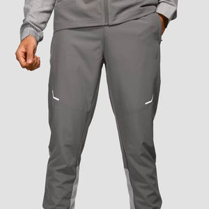 Logo personnalisé OEM Veste et pantalon coupe-vent en nylon blanc à capuche tissé pour l'hiver Ensemble deux pièces survêtement pour hommes - Product Image 1