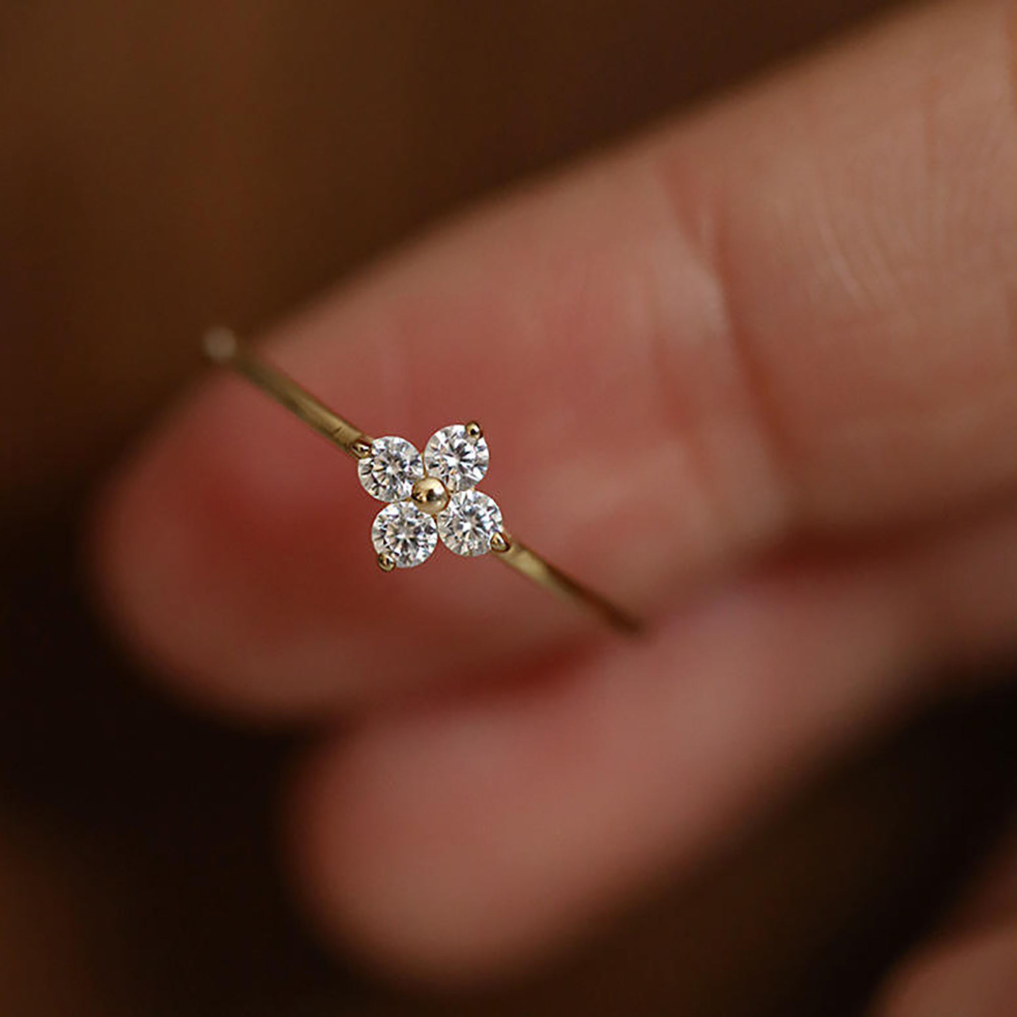 สีเหลืองทอง