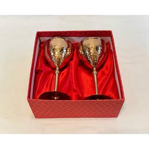 Vintage cuivre métal gobelet boîte-cadeau cuivre et laiton verre à vin anniversaire mariage pendaison de crémaillère Couples amoureux du vin cadeaux - Product Image 1