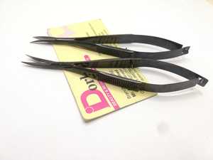 Tijera de resorte de acero inoxidable negro con logotipo personalizado de alta calidad, hoja recta curva, punta afilada para cejas/pestañas sostenible - Product Image 3