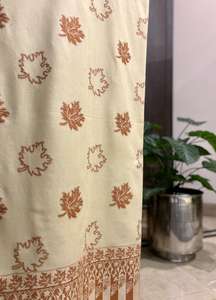 ODM ผ้าคลุมไหล่ขนสัตว์ปากีสถานสำหรับผู้หญิงผ้าพันคอและผ้าคลุมไหล่แบบดั้งเดิมสำหรับงานปาร์ตี้และงานแต่งงาน - Product Image 4