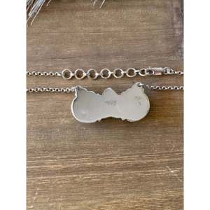 Collar de Plata de Ley con Turquesa Kingman Hecha a Mano del Suroeste, con Colgante Geométrico de Luna y Estrella, Engastado en Rodio - Product Image 5