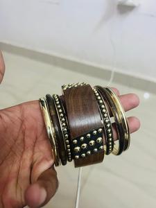 Pulsera de joyería de tono dorado de alta calidad, madera cortada a mano y patrones surtidos de latón diseñados para mujeres - Product Image 3