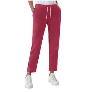 Capri de golf pour femme, extensible et doux, conçu pour soutenir le confort et les mouvements athlétiques flexibles - Product Image 6