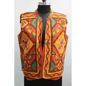 Chaqueta Kantha Unisex con Estampado Floral, Hecha a Mano, para Verano, con Capucha y Reversible, Accesorio de Moda - Product Image 3