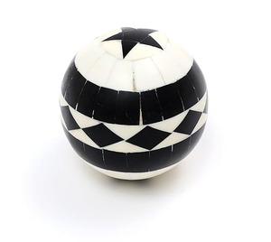 Boules décoratives en os incrusté, disponibles dans toutes les tailles et couleurs, décoration intérieure, artisanat en os, artisanat indien - Product Image 1