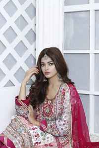 SSumaira Collection 3 pièces filles Salwar robe de mariée prête à porter sérigraphié travail manuel avec Gotta Sitara perles Naqshi - Product Image 3