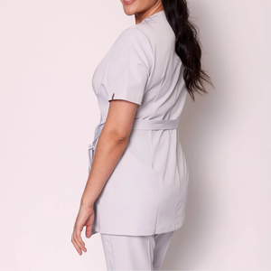 Nouveaux vêtements d'extérieur haut et pantalon ensemble tissé gommage uniformes manches courtes col en V de haute qualité Logo personnalisé hôpital femmes - Product Image 2