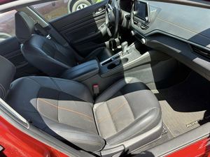 2020 Nissan Altima 2,5 SR Turbo AWD cuero oscuro R18 sedán listo para enviar - Product Image 3