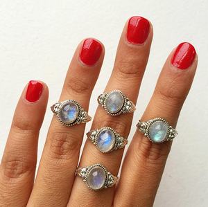 Anneaux de pierre de lune arc-en-ciel plaqué argent en vrac pierre de lune anneaux de concepteur en gros mariages cadeaux anniversaires - Product Image 5