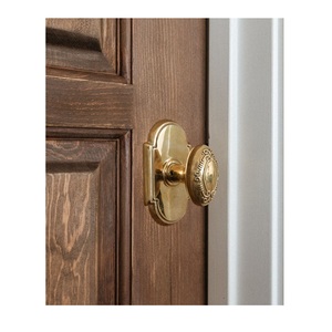 Poignée de porte en laiton lisse et artistique, adaptée aux intérieurs élégants et à la décoration unique des portes. - Product Image 2