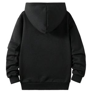 เสื้อฮู้ดดี้ผู้ชายสีดำ สายรัดแบบยูทิลิตี้ สไตล์สตรีทแวร์ แนวแทคติคอล แบบสวมหัว ผ้าถักบุซับใน สำหรับฤดูหนาว - Product Image 4
