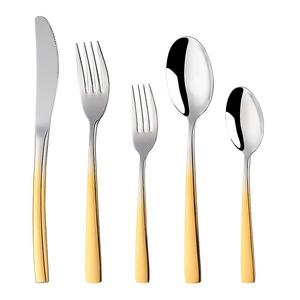 Juego de cubiertos plateados de acero inoxidable, juego de cuchara y tenedor, cubiertos suaves y fáciles de limpiar para regalos de negocios, desechables - Product Image 4
