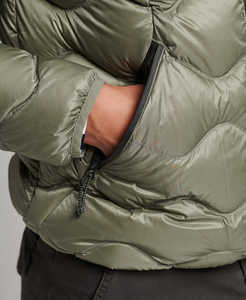 Chaqueta de plumón para hombre, elegante y de temporada, con relleno resistente, ligera, para movimiento, OEM ODM, cómoda, para invierno - Product Image 5