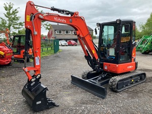 Miniexcavadora Kubota U36-4 de 3.6 Toneladas, Excavadora Compacta Hidráulica para Construcción, Jardinería y Trabajo Agrícola - Product Image 2