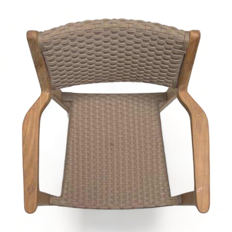 ไม้สักยังไม่เสร็จ