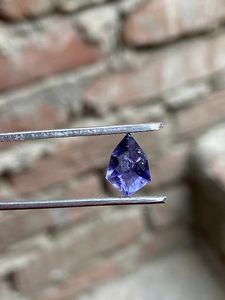 100% naturel Iolite fantaisie forme pierre précieuse pour la fabrication de bijoux taille 11x8x4 poids 1.55 carat produit en vrac à vendre à des prix bas - Product Image 3