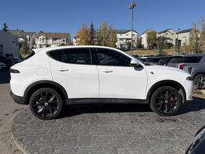 Dodge Hornet GT Plus AWD 2023 Usado (LHD/RHD) - Product Image 2