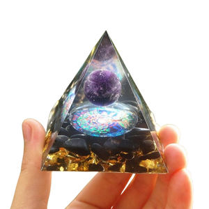 Pyramide d'orgonite sphérique en améthyste écologique faite à la main de style Feng Shui, obsidienne noire, mandala holographique, générateur d'énergie, chakra - Product Image 1