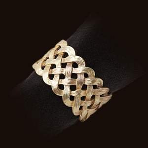 Porte-serviettes en aluminium dernier modèle en métal fait à la main, parfait pour la décoration élégante de la vaisselle - Product Image 6