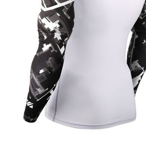 Último diseño Hombres Rash Guard Ropa deportiva Color rojo Mangas largas Rash Guard con logotipo personalizado - Product Image 3