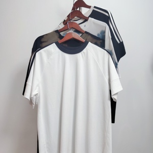 T-shirt quantité minimale de commande bas personnalisé avec logo ou design en coton pour les marques, T-shirt pour la revente et livraison directe pour les hommes Livraison DDP - Product Image 2