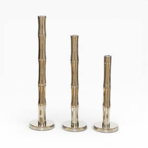 Juego de Portavelas Altos de Metal Dorado Inspirados en el Bambú para una Decoración Interior Sofisticada y Única - Product Image 1