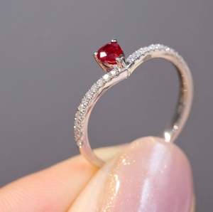 Anillo Clásico de Plata 925 con Moissanita en Forma de Lágrima para Mujer, Color Rojo Sangre de Pichón, Bañado en Rodio, Engaste de Garra, Regalo de Compromiso o Boda - Product Image 4