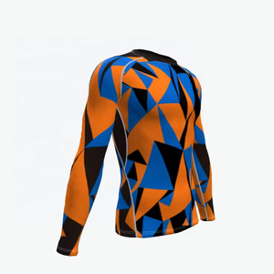 Rashguard multicolore personnalisé de haute qualité pour hommes Chemise de compression BJJ sublimée à manches courtes et longues pour MMA - Product Image 3