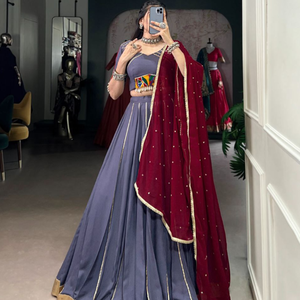 Rayonne traditionnelle Lehenga miroir paillettes cauris embellissements pour mariages fêtes Diwali-Pure rayonne motifs surélevés crépuscule - Product Image 3