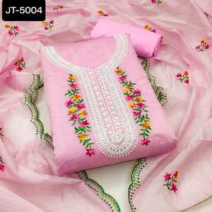 Robe traditionnelle indienne en coton Salwar Kameez avec broderie dernier cri robe à bas prix et de bonne qualité - Product Image 2