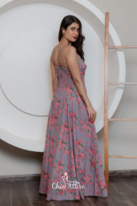 Elegante vestido de noche largo con estampado floral para damas cuello Halter bordado acampanado Georgette estampado completo cuello barco - Product Image 2