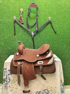 Selle de cheval synthétique faite à la main Western Barrel Racing Trail Tack Produits de course de chevaux équestres anglais d'Inde - Product Image 2