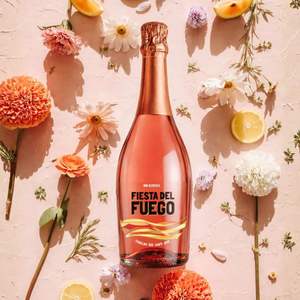 Fiesta del Fuego, Jugo de Uva Roja Espumoso, 100% Tempranillo, 0.0% ABV, Jugo de Uva Espumoso Español, 750 ml - Product Image 2