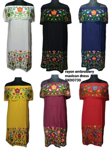 ชุดเดรสผ้าเรยอนปักลายดอกไม้สไตล์วินเทจสำหรับผู้หญิงชุดเดรสปาร์ตี้สไตล์โบฮีเมียนแบบดั้งเดิมของอินเดีย - Product Image 2