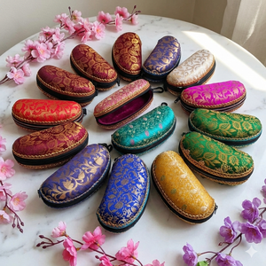 Superbe Housse à Lunettes en Coton à Motif Traditionnel pour Mariages en Extérieur – Nouvelle Arrivée Très Demandée OEM 2026 Vente en Gros - Product Image 1