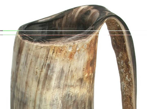 Jarra Vikinga de Cuerno de Búfalo Hecha a Mano con Diseño Único, Jarra de Cerveza de 450 ml, Ecológica, de Lujo, Colores Personalizables, Promocional - Product Image 4