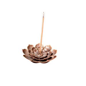 Cendrier en laiton antique fait à la main avec conception de roue de bateau nautique et couvercle parfait pour une utilisation intérieure et extérieure et une décoration nautique - Product Image 1