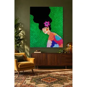 Fida Femme avec une fleur rose sur fond vert à pois, impression sur toile - Product Image 5