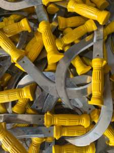 Outils agricoles et de jardinage de haute qualité Shree Devam Agrico, faucille à herbe avec pierre à aiguiser, lame de 11 pouces, manche en plastique et bois, plaqué zinc - Product Image 3