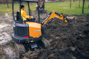 Nueva Miniexcavadora CX300 de 4 Toneladas con Motor Yanmar, Capacidad de Cucharón de 0.2m, Potencia de 20kW y Componentes Hidráulicos - Product Image 3