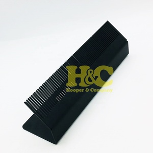 Nouveau support de perruque à maintien robuste, en acier inoxydable noir mat durable, avec logo personnalisé, pour extensions capillaires et outils - Product Image 1