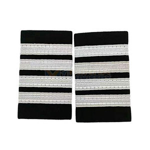 Hombreras Clásicas Perfectas para Uniformes Escolares, de Hostelería y Corporativos, Hombreras de Alta Calidad - Product Image 1