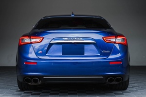 Maserati Ghibli S Q4 AWD 2014 / Disponible à la vente avec faible kilométrage, moteur essence, véhicule bien entretenu et sans accidents - Vente flash - Product Image 5